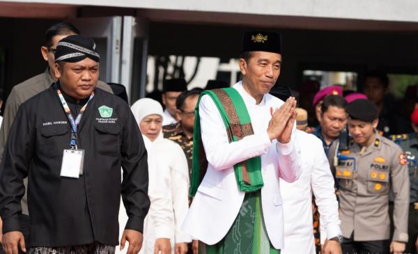 Jokowi Saksikan Gus Yahya Lantik Pengurus Pencak Silat Pagar Nusa, Begini Serunya