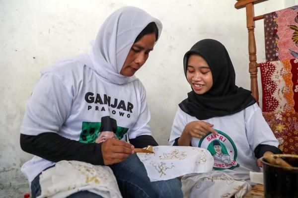 Peringati Hari Santri Nasional, Santri Ganjar Gelar Pelatihan Pembuatan Batik Tulis Untuk Perempuan