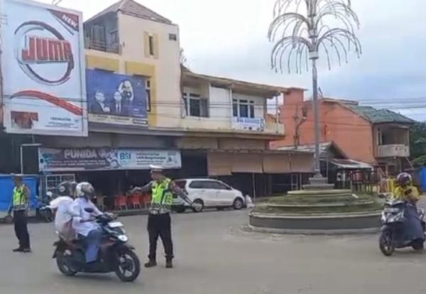 Satlantas Polres Pidie Jaya Laksanakan Strong Point' dan Patroli Hanting