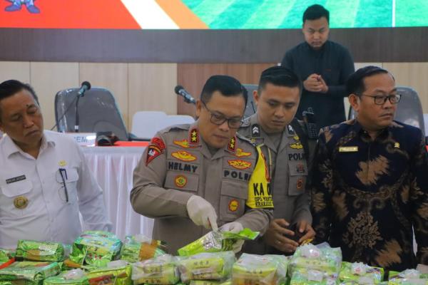Polda Lampung Musnahkan Ratusan Kilo BB Narkoba