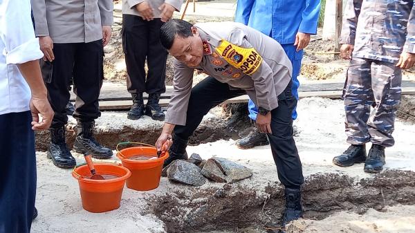 3 Keluarga Miskin di Bangka Tengah Terima Bantuan Bedah Rumah dari Akabri Angkatan 90