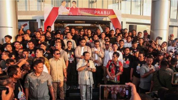 Ditemani 5000 Relawan PRABU, Prabowo-Gibran Daftar ke KPU