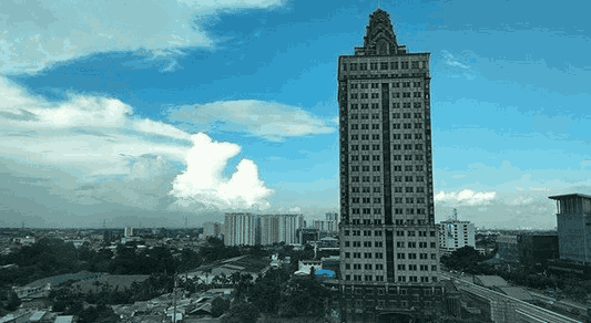 Merinding, Netizen Asal Tulungagung Unggah Panggilan Kerja di Menara Saidah