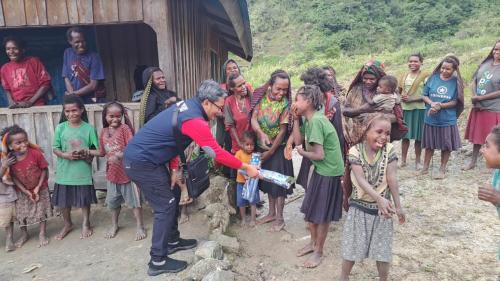 Warga Yahukimo Papua Dilanda Bencana  Kelaparan,TNI Polri Kawal Bantuan Logistik