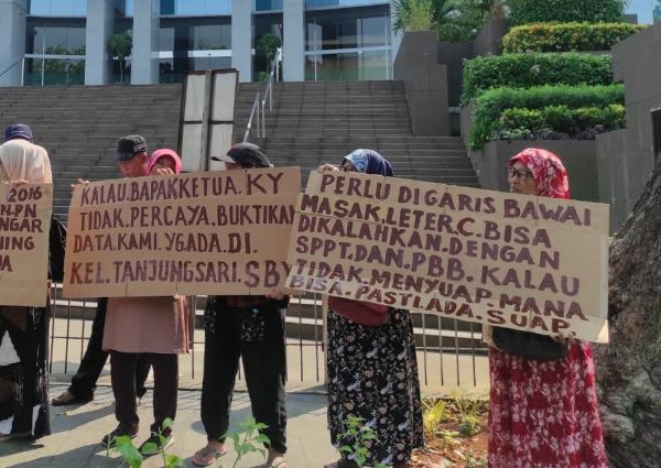 Ahli Waris Tanjungsari Datangi Gedung KY Minta Oknum Hakim Diperiksa