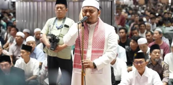 9 Amalan Sunnah pada Hari Jum'at, Memperbanyak Doa agar Segera Terkabul