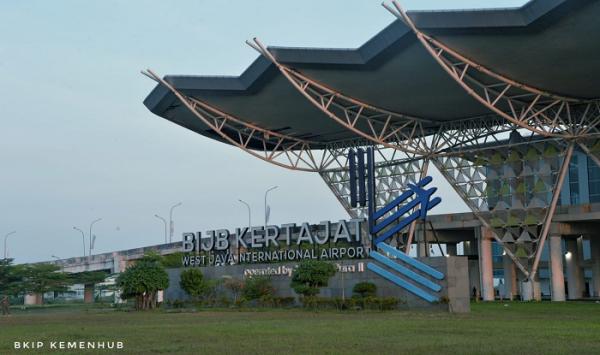 Mulai Besok, Penerbangan dari dan ke Jawa Barat Lewat Bandara Kertajati