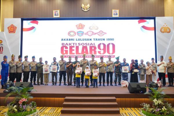 33 Tahun Mengabdi Untuk Negeri, AKABRI 90 Polda Riau Kembali Gelar Bakti Sosial