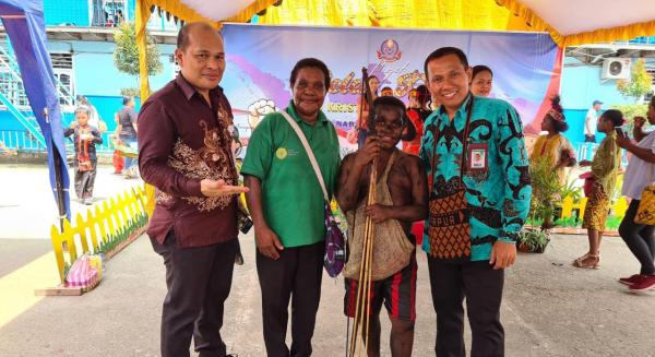 Hari Sumpah Pemuda, Yayasan PESAT Nabire Gelar P5