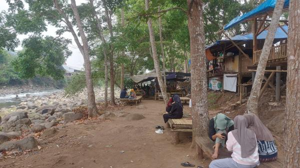 Nikmati Akhir Pekan Seru di Cokmus, Destinasi Wisata Gratis di Pinggir Sungai Ciwulan Tasikmalaya