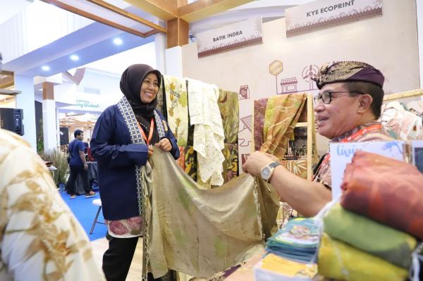 Kye Ecoprint, Usaha Binaan Kilang Cilacap Pameran TEI di Tangerang