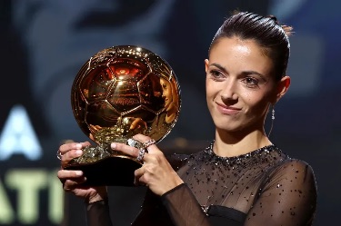 Messi Menangkan Rekor Ballon d'Or Kedelapan, Bonmati Mengklaim Penghargaan Wanita