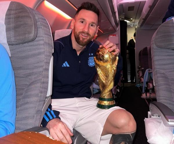 Luar Biasa, Lionel Messi Raih Ballon d’Or 2023 yang ke-8