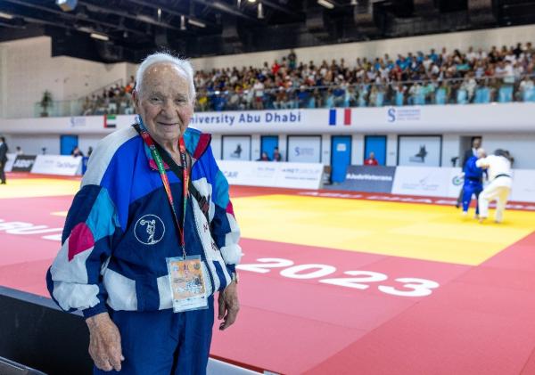Nikos Klouvatos, Pemegang 7 DAN Judo Berusia 92 Tahun yang Tetap Awet Muda di Kejuaraan Eropa