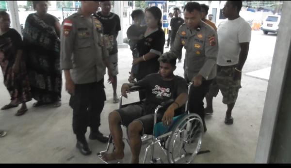 Breaking News' Anggota TNI AL Lanal Maumere Diduga Aniaya 2  Warga Hingga Kritis
