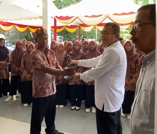 Meriahkan PKA Ke-8, Pemkab Pidie Jaya Lepaskan 65 Tim Ke Banda Aceh