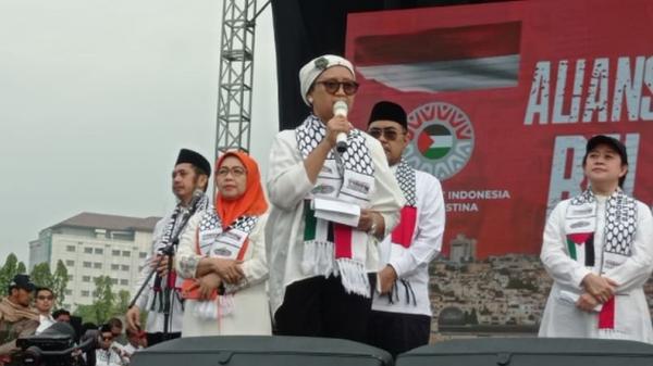 Jakarta Lautan Manusia, Menlu Retno Marsudi Bacakan Puisi untuk Palestina di Monas