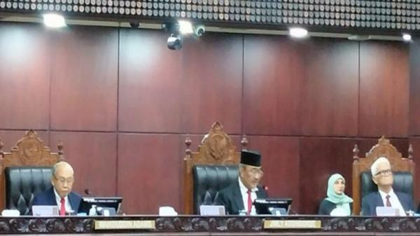 Breaking News! Anwar Usman Diberhentikan sebagai Ketua MK