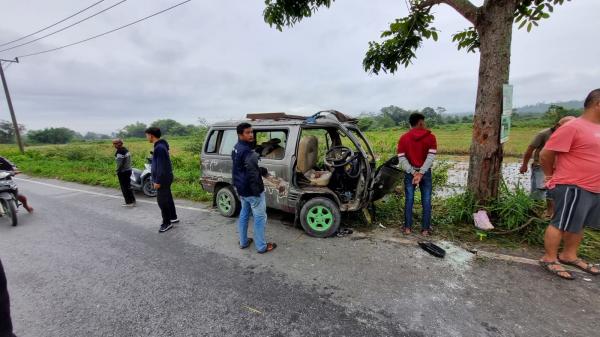Kecelakaan Mobil Penumpang di Toba, Belasan Pelajar Terluka 