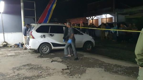 Mayat Pria Paruh Baya Ditemukan Terikat Lakban dalam Mobil bikin Gempar Warga Sukabumi