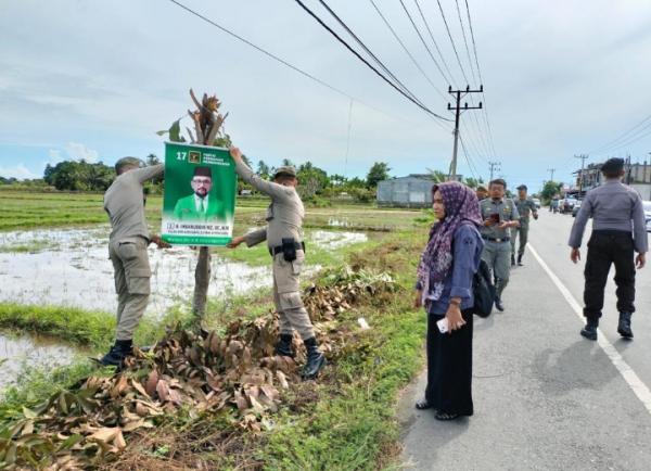 Ratusan APK Caleg Curi Star Kampanye di Pidie Jaya Ditertibkan Petugas Gabungan