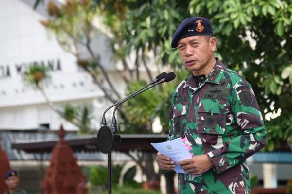 Baru Enam Bulan Jabat Pangkoarmda III, Laksda TNI Rachmad Jayadi Diganti