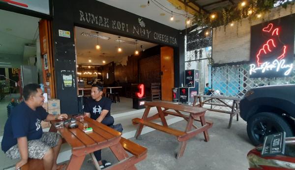 Rumah Nuy Coffee, Tempat Ngopi Asyik di Jalan Raya Bantarkalong Tasikmalaya