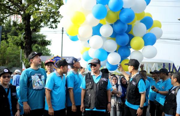 Meriah, Pelepasan Balon Berhadiah Uang Tandai Jalan Sehat Hari Jadi ke-65 UMS