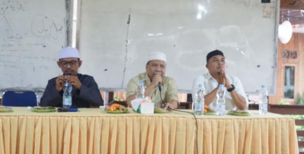 Silaturahmi ke Ponpes Darul Fikri, Drs. Irwan, M.Si Berharap Santri Jadi Lokomotif Penggerak Negeri