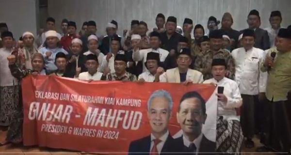 Gelar Pertemuan, Puluhan Kiai Muda Jatim Dukung Pasangan Ganjar-Mahfud MD