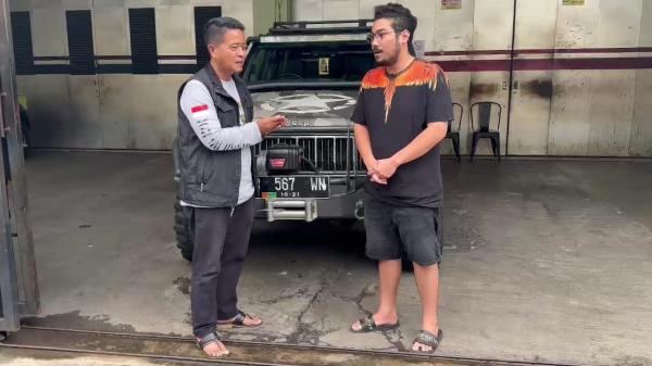 Jeep Cherokee Pengusaha Kain Azad Tasikmalaya Dilelang Rp215 Juta, Uangnya Semua untuk Palestina