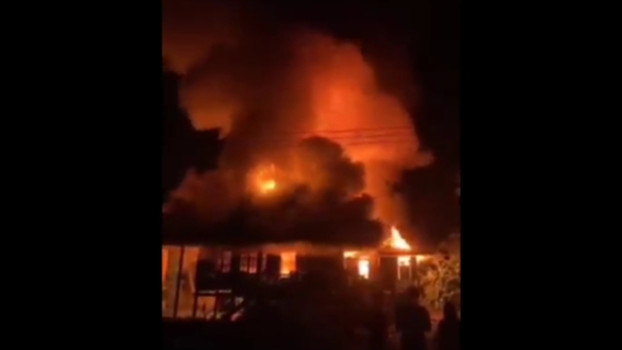 Rumah Panggung di Pinrang Ludes Terbakar, Diduga Akibat Korsleting Listik