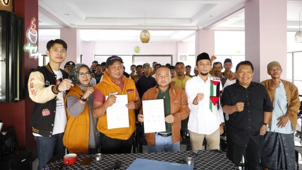 Minus Ketua Partai, 5 Legislator Gerindra Kuningan Deklarasi Kemenangan Caleg DPR RI Rokhmat Ardiyan