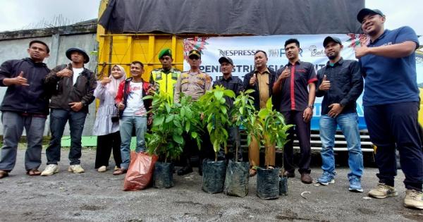 Koperasi Bahtera Salurkan 50 Ribu Bibit Pohon untuk Peningkatan Ekonomi Petani Binaan