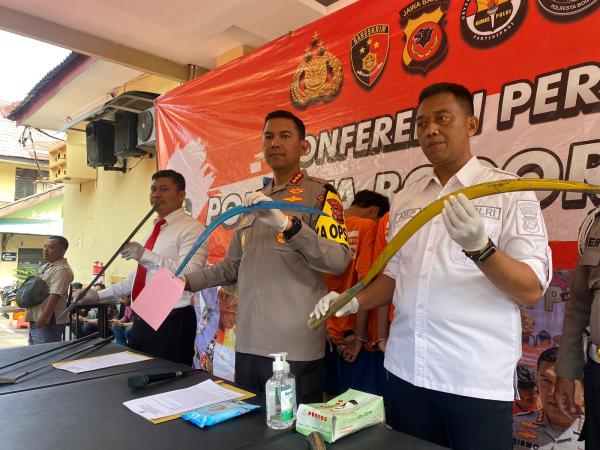 Dua Gengster Ditangkap Terkait Tawuran Mematikan di Jalan Raya Cipaku Bogor