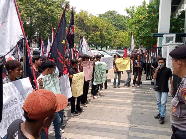 Dinilai Cacat Hukum, LSM Desak Kementerian PUPR Batalkan Pembangunan Pasar Olilit Maluku