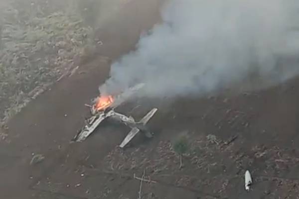 Ada yang Lihat Kaki Manusia di Reruntuhan Pesawat Jatuh, Warga Belum Berani Mendekat