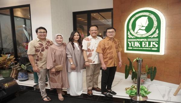 Usung Konsep Kekayaan Nusantara, Pempek Yuk Elis di Bandung Wajib Dicoba Pecinta Kuliner