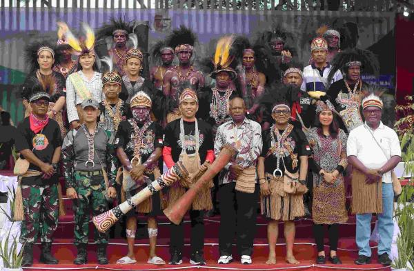 Direktur Pemasaran Pariwisata Nusantara Secara Resmi Menutup Festival Budaya Sejuta Rawa Ke -2