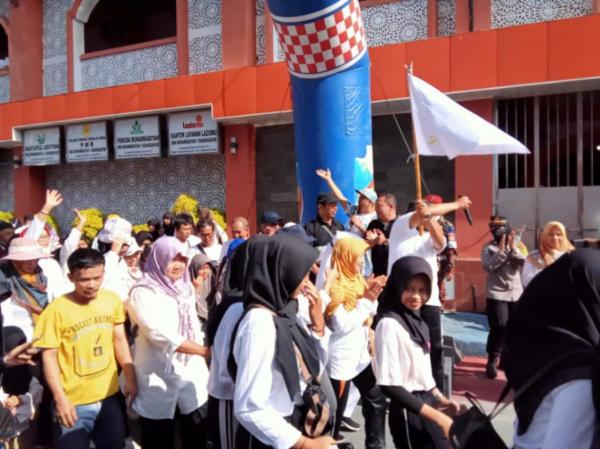 Pentas Musik Bazar Hingga Jalan Santai, Kemeriahan Milad Pertama SMA Muhammadiyah 1 Karanganyar