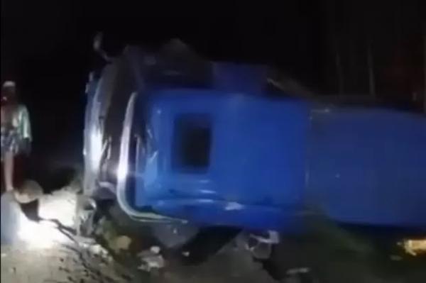 Tragis!  KA Probowangi Tabrak Minibus di Lumajang, 11 Orang Tewas