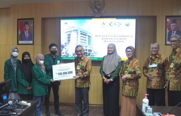 Unusa Terima Zakat Korporasi Rp100 Juta dari Bank Mega Syariah