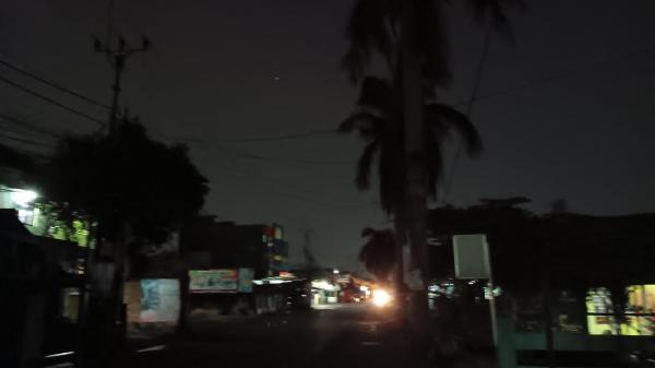 Warga Depok Penasaran, Lampu PJU Jalan Pramuka Sering Mati di Akhir Tahun