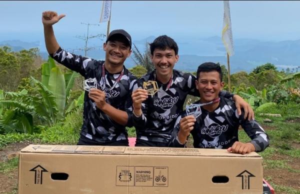 Tiga Atlet Sepeda Asal Cisarua Kabupaten Bogor Berjaya di Ajang Cendana Open Championship Donwhill