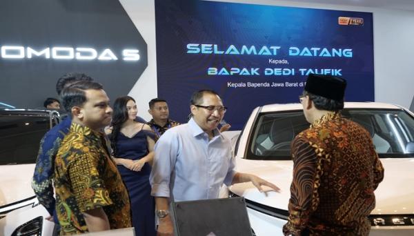 Bapenda Jabar Targetkan Transaksi Rp1 Triliun di GIIAS Bandung, Beli Mobil Dapat Diskon Pajak