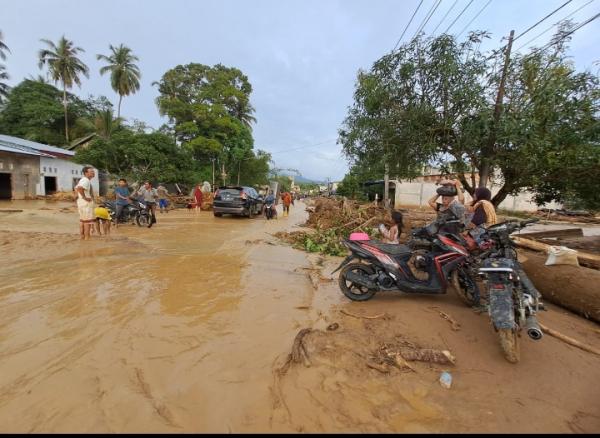 Banjir Bandang Melanda Aceh Selatan Ratusan Rumah Rusak