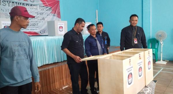 90 Warga Desa Putra Jawa Garut Gunakan Hak Pilihnya Dalam Pilkades PAW 2023