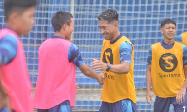 Jelang Hadapi Dewa United, Bek Persib Ini Akui Kelelahan Setelah Lawan Timnas Indonesia