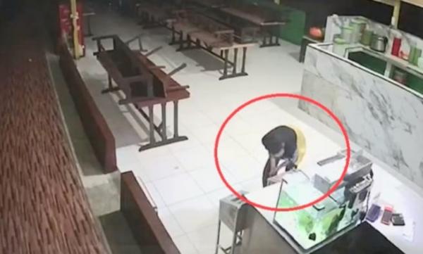 Terekam CCTV, Bocah 13 Tahun Curi Uang Rp15 Juta di Rumah Makan Gegara Kecanduan Game Online