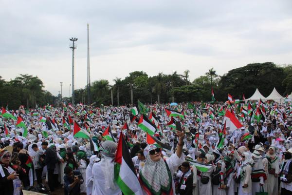 Masa Ormas Islam di Bandung Gelar Aksi Bela Palestina dan Kumpulkan Dana Kemanusiaan